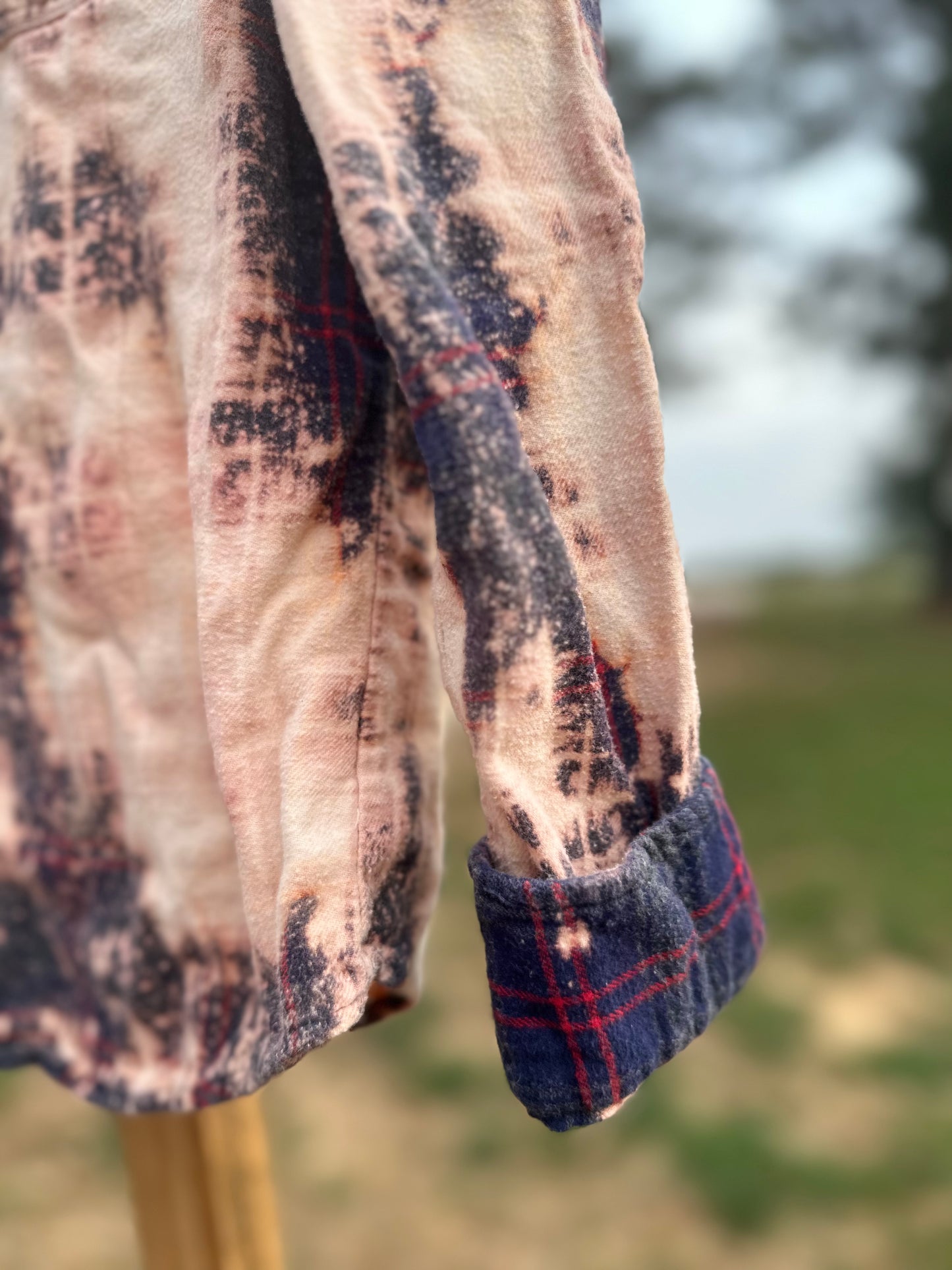 M (Bleached & Distressed)